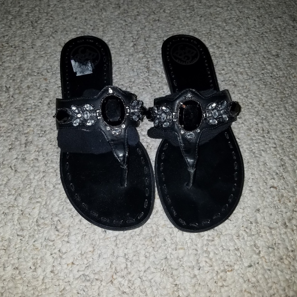 BCBG SANDAL